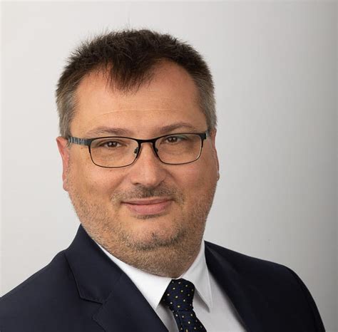 Előadók .